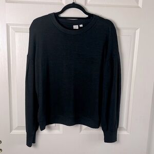 Gap sweater